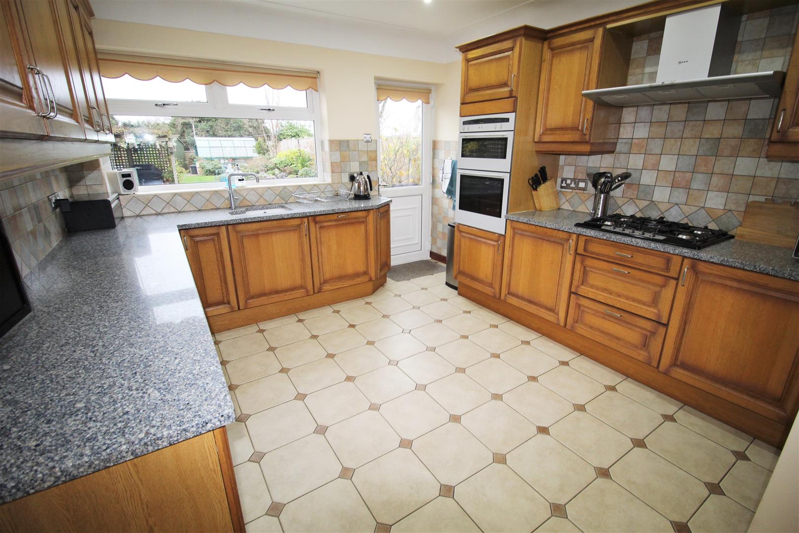 Breakfast Room / Kitchen